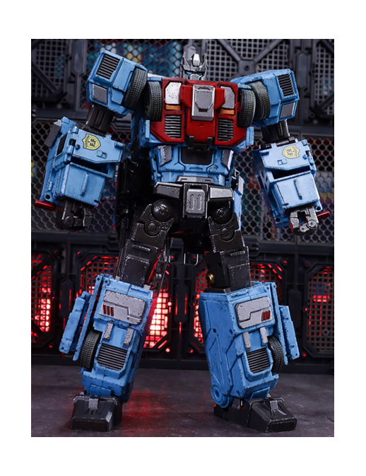 Generation Toys GT-08 Transformers Guardian Battle Damage Version