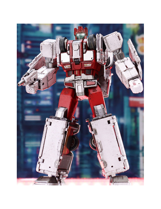 Generation Toys GT-08 Transformers Guardian Battle Damage Version