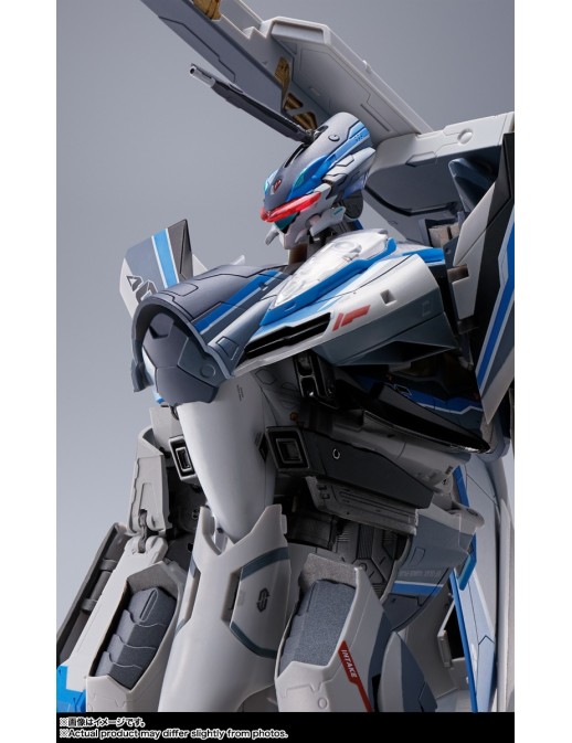 Bandai DX Chogokin Macross VF-31AX Kairos Plus Valkyrie Hayate Immelman Custom