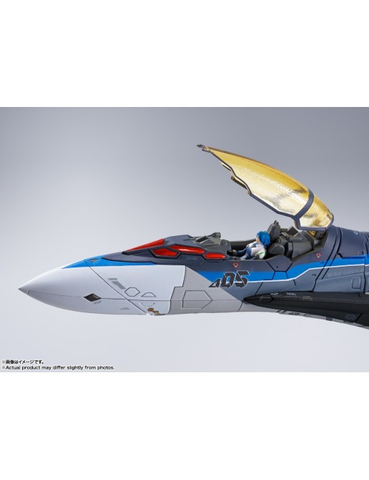 Bandai DX Chogokin Macross VF-31AX Kairos Plus Valkyrie Hayate Immelman Custom