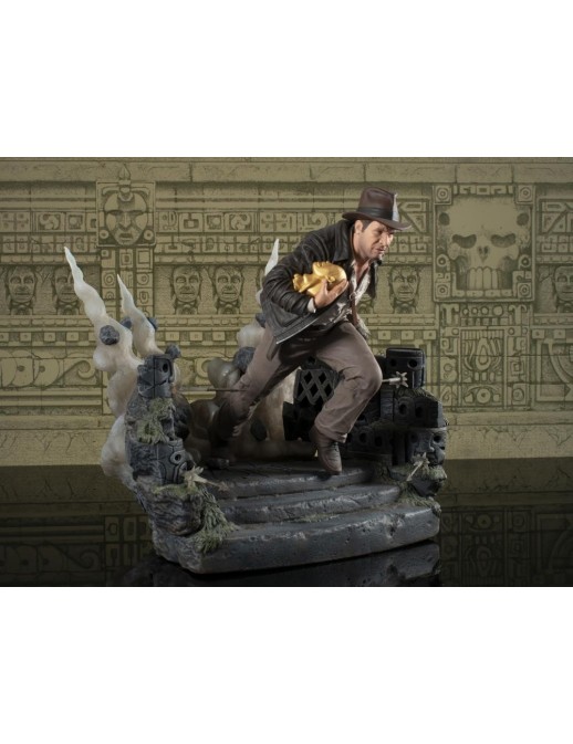 Diamond Select Toys Raiders of the Lost Ark Gallery Indiana Jones Deluxe Figure Diorama