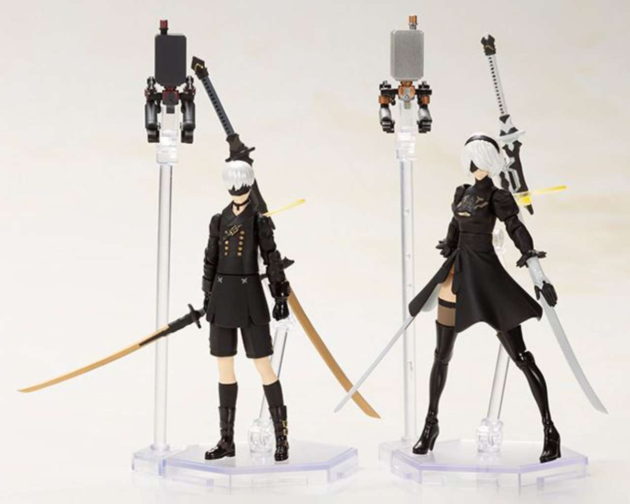 SQUARE ENIX NIER AUTOMATA 2B & 9S MODEL KIT