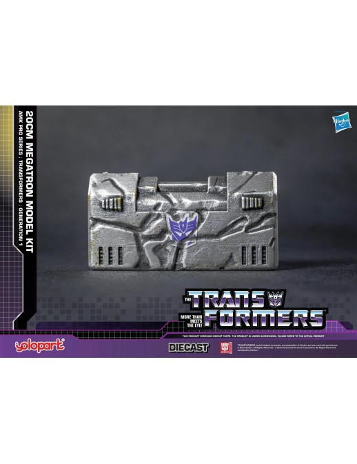 Yolopark AMK Pro Series Model Kit Transformers Generation One Megatron