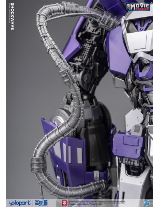 Yolopark AMK Series Model Kit Transformers Bumblebee Shockwave