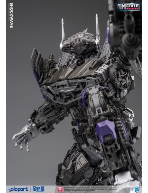 Yolopark AMK Series Model Kit Transformers Bumblebee Shockwave