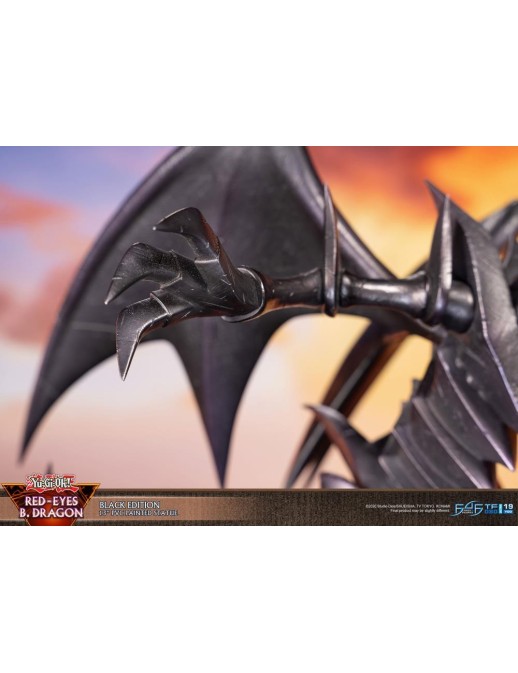 First 4 Figures Yu-Gi-Oh! Red-Eyes Black Dragon Black Edition