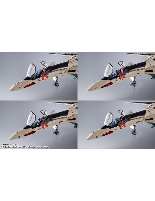 Bandai DX Chogokin Macross YF-19 Excalibur Isamu Alva Dyson Custom