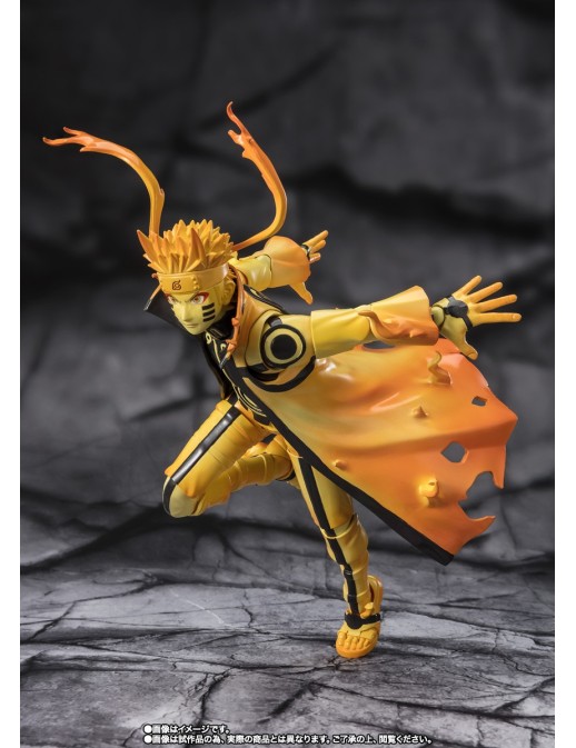 Bandai S.H. Figuarts Naruto Shippuden Naruto Uzumaki Kurama Link Mode Courageous Strength that Binds