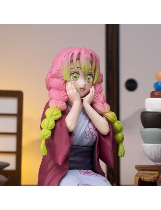 Sega Premium Perching Figure Demon Slayer Kimetsu no Yaiba Mitsuri Kanroji Swordsmith Village Arc
