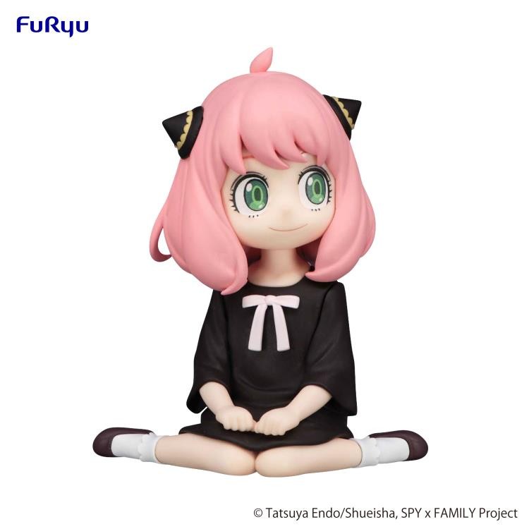 FURYU NOODLE STOPPER SPY X FAMILY ANYA FORGER SITTING ON THE FLOOR SMILE VERSION
